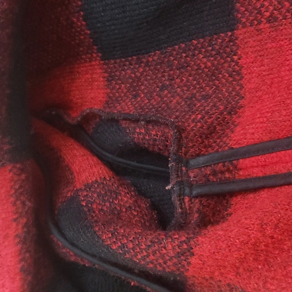 Aritzia Wool Plaid Jacket - Picture 8 of 9